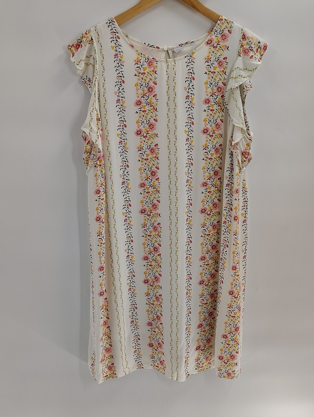 Old Navy Dress Size Large Cream Floral Print Ruffle Sleeve Mesh Lining